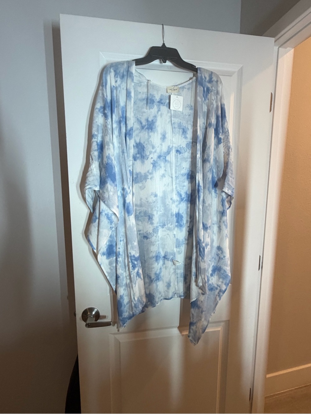1.4.3. Story by Line Up Blue and White Tie-Dye Kimono